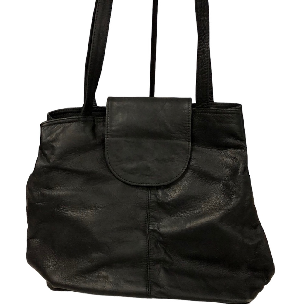 Nino Bossi fine leather black shoulder bag 11” x 12”